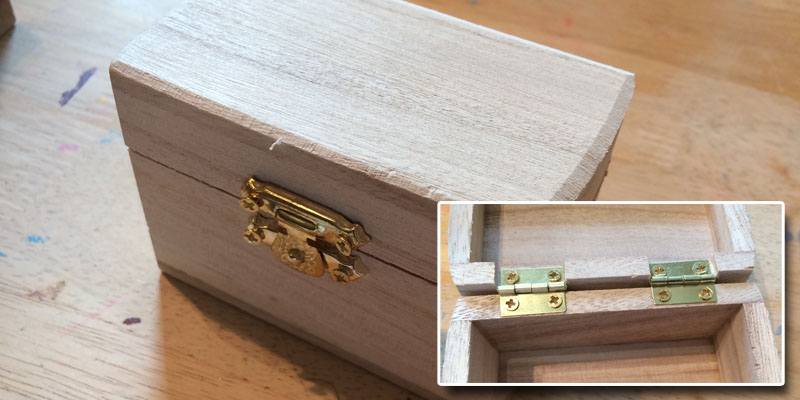 DM Screen hinge stealing
