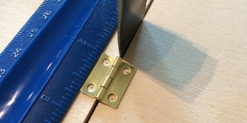 DM Screen hinge mounting
